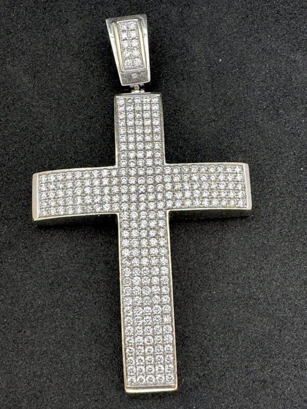 2.5" Pave Set Cross